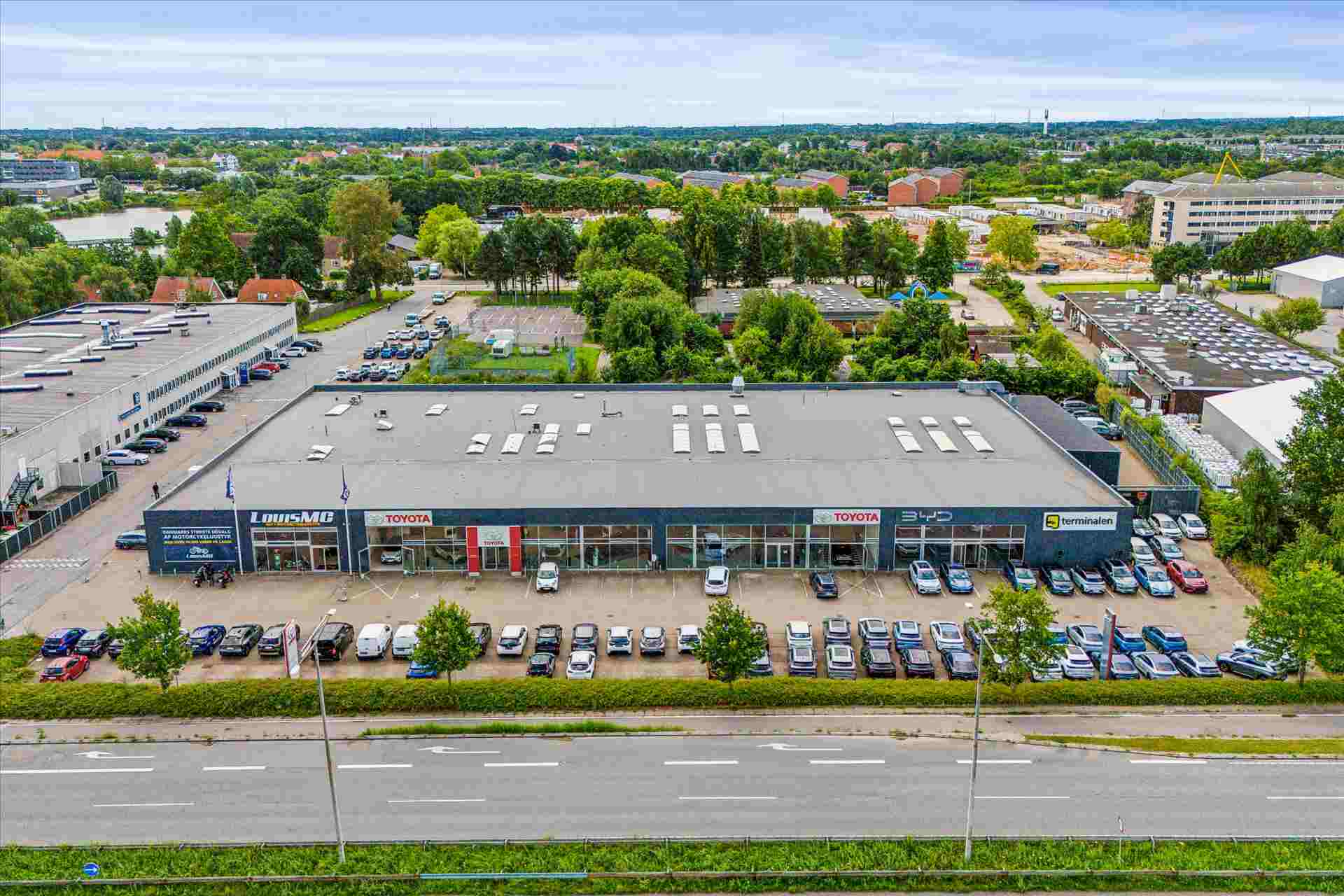 323 Roskildevej, Tåstrup, ,showroom,detail, lager, værksted, Til leje,Roskildevej ,1087