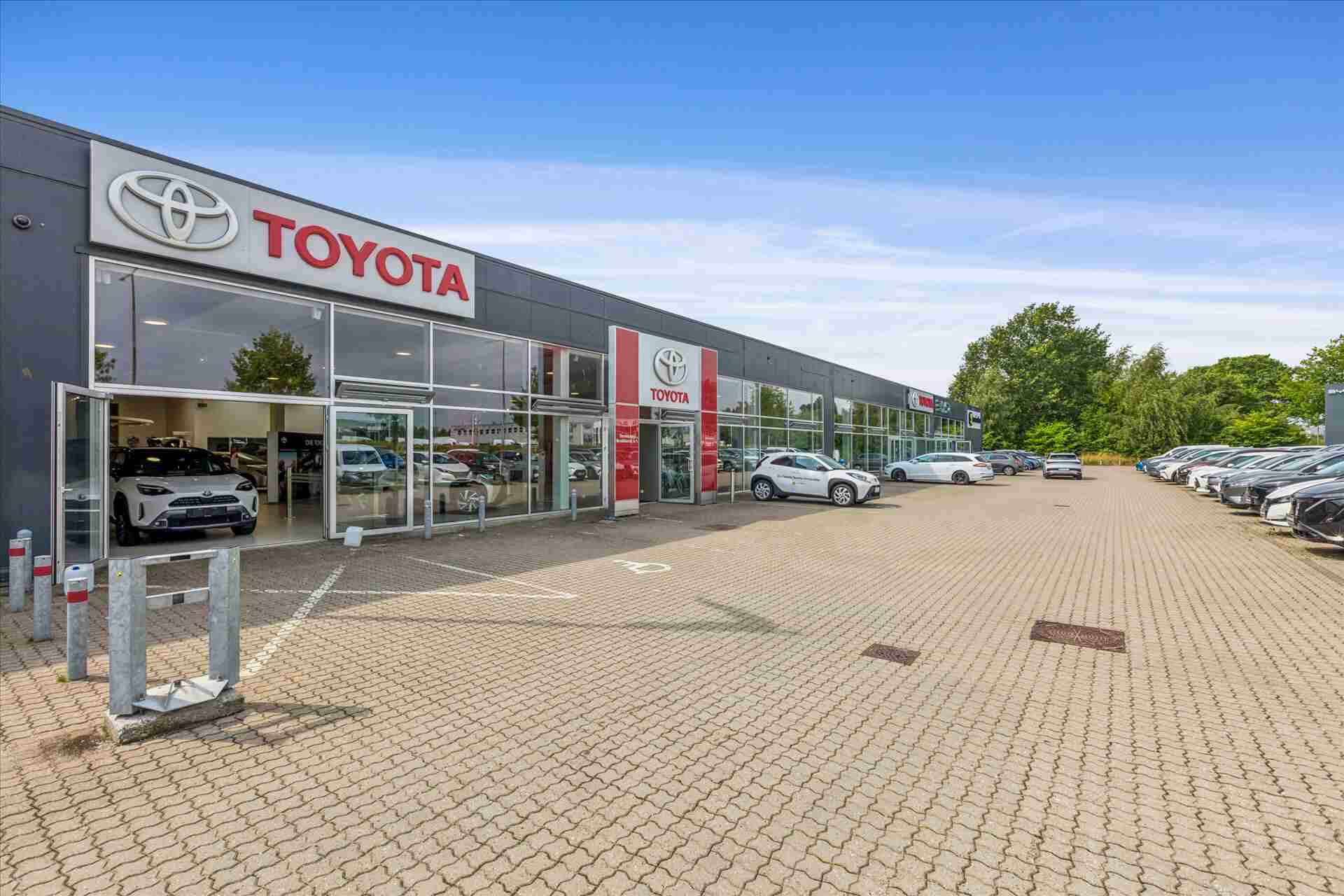 323 Roskildevej, Tåstrup, ,showroom,detail, lager, værksted, Til leje,Roskildevej ,1087