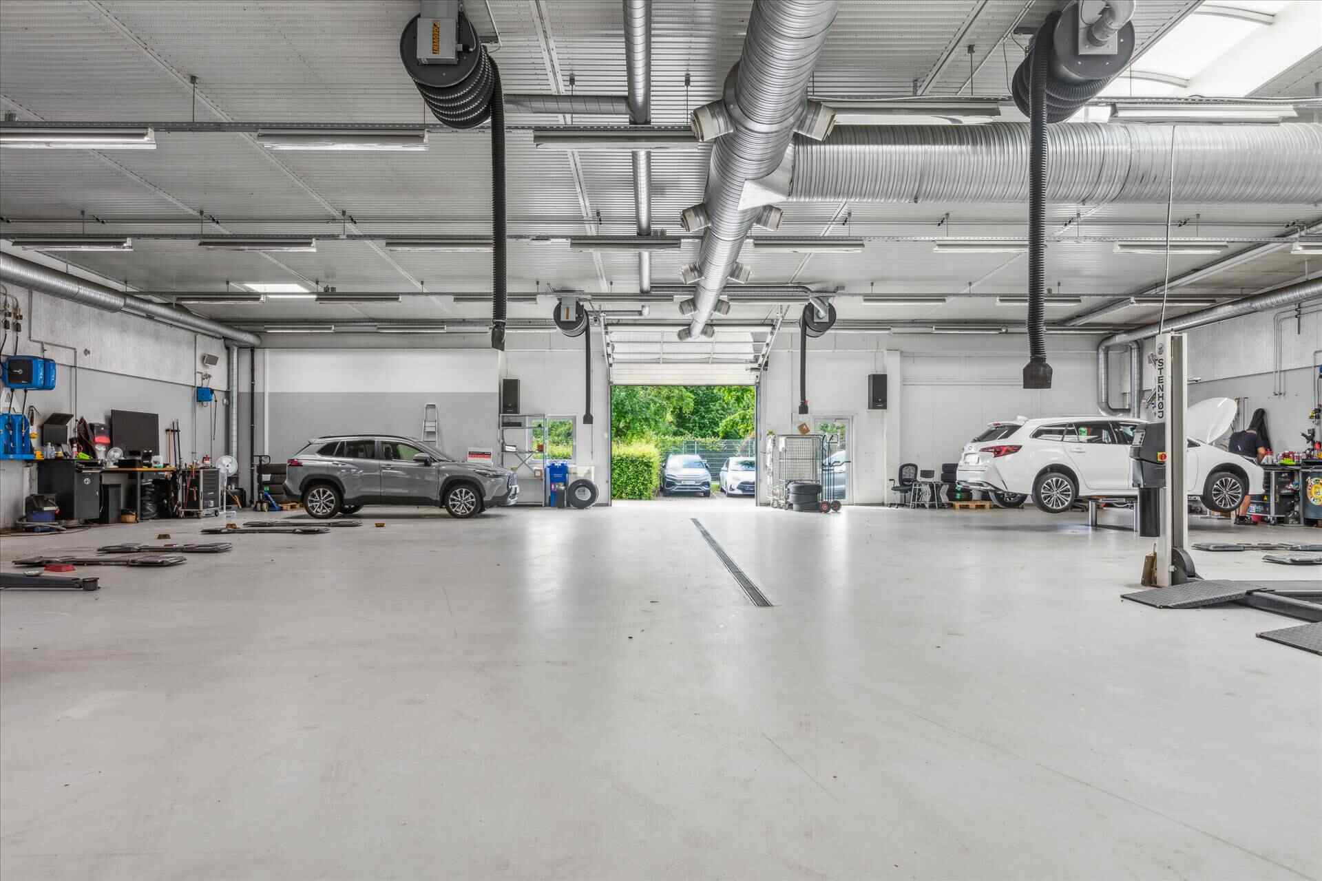 323 Roskildevej, Tåstrup, ,showroom,detail, lager, værksted, Til leje,Roskildevej ,1087