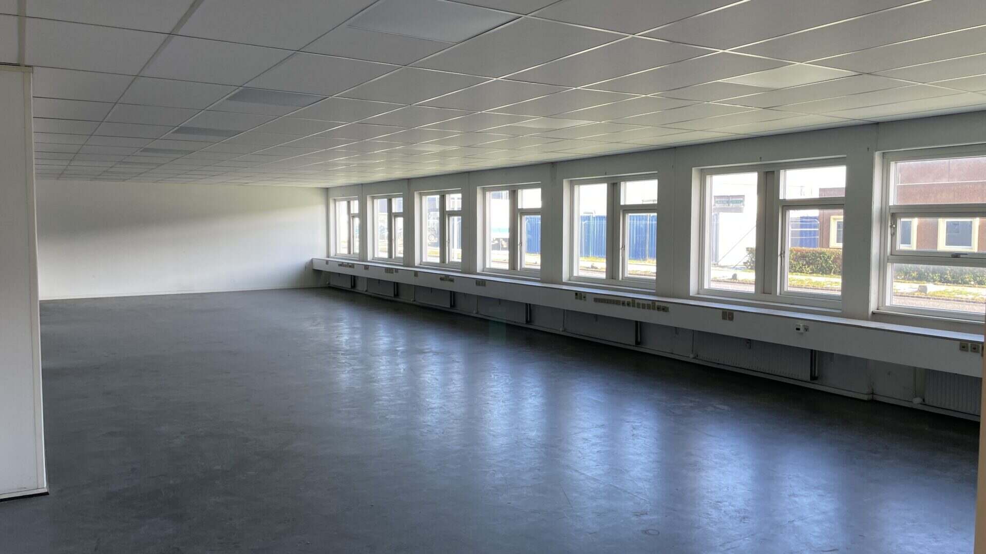 17 Kirstinehøj, Kastrup, ,Lager,Til leje,Kirstinehøj,1050